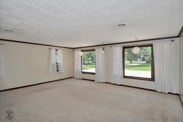 23935 S Kings Road, Crete, IL 60417