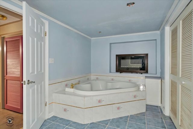 23935 S Kings Road, Crete, IL 60417