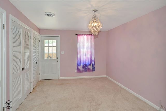 23935 S Kings Road, Crete, IL 60417
