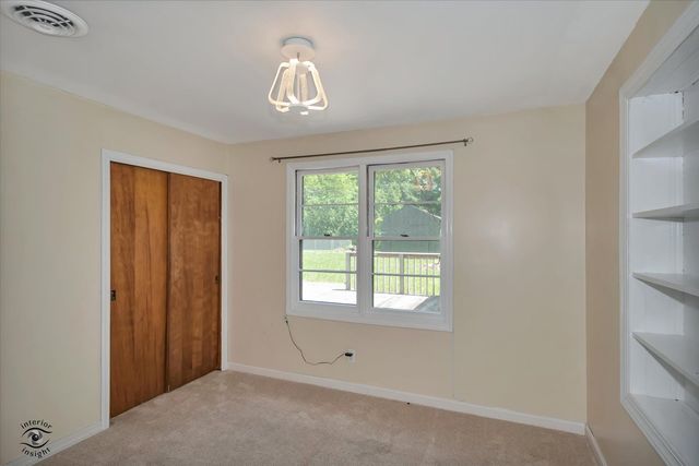 23935 S Kings Road, Crete, IL 60417