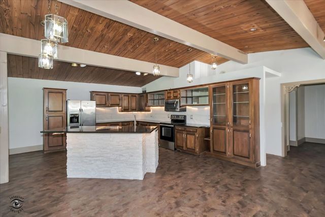 23935 S Kings Road, Crete, IL 60417