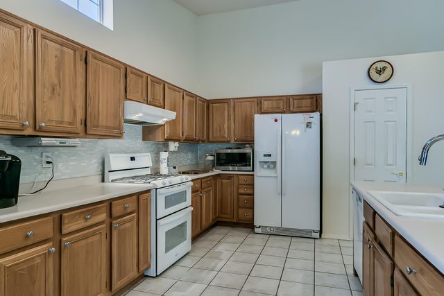 701 Chaps Road SE, Rio Rancho, NM 87124
