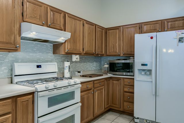 701 Chaps Road SE, Rio Rancho, NM 87124