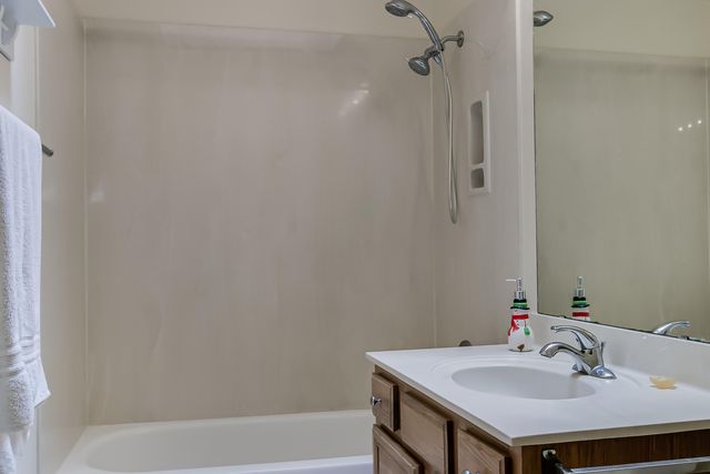 701 Chaps Road SE, Rio Rancho, NM 87124