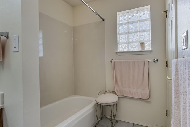 701 Chaps Road SE, Rio Rancho, NM 87124
