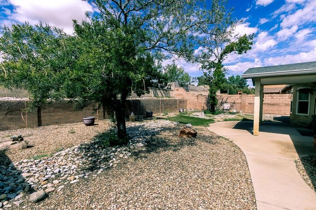 701 Chaps Road SE, Rio Rancho, NM 87124