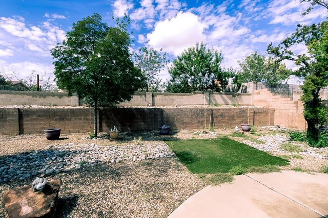 701 Chaps Road SE, Rio Rancho, NM 87124