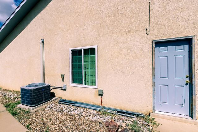 701 Chaps Road SE, Rio Rancho, NM 87124