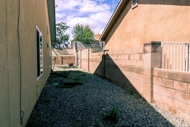 701 Chaps Road SE, Rio Rancho, NM 87124