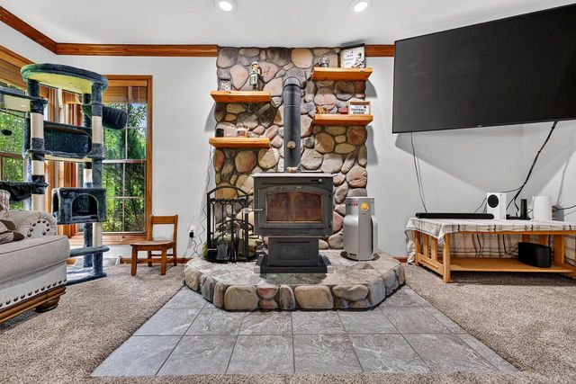 S93W33523 Fieldside COURT, Mukwonago, WI 53149