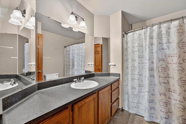 S93W33523 Fieldside COURT, Mukwonago, WI 53149