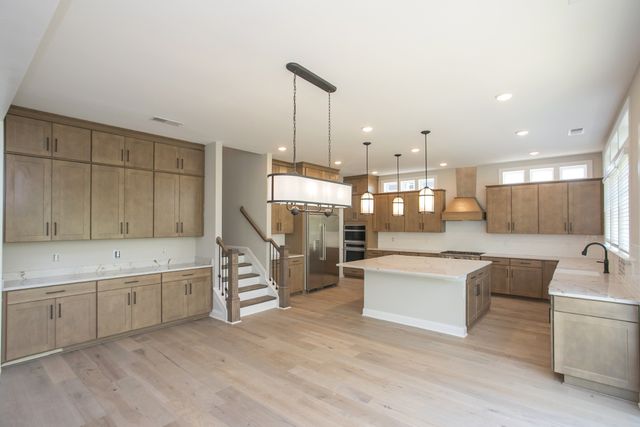 5956 Hunt Valley Drive, Spring Hill, TN 37174