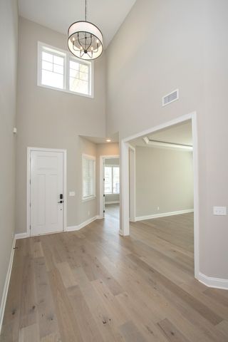 5956 Hunt Valley Drive, Spring Hill, TN 37174