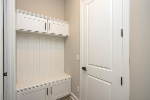 5956 Hunt Valley Drive, Spring Hill, TN 37174