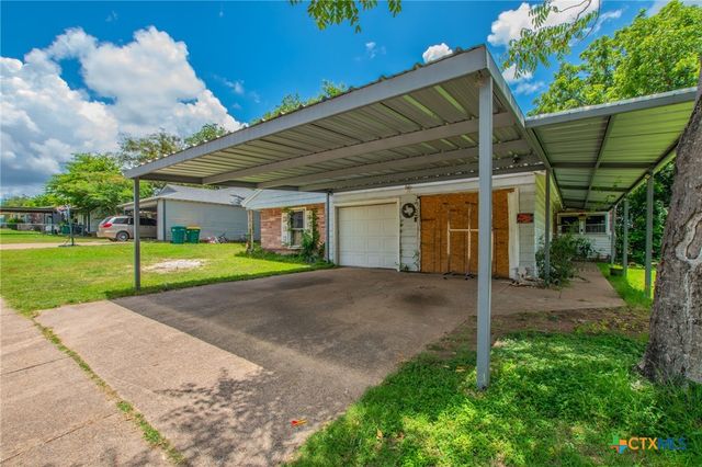 2522 Jackson Drive, Gatesville, TX 76528