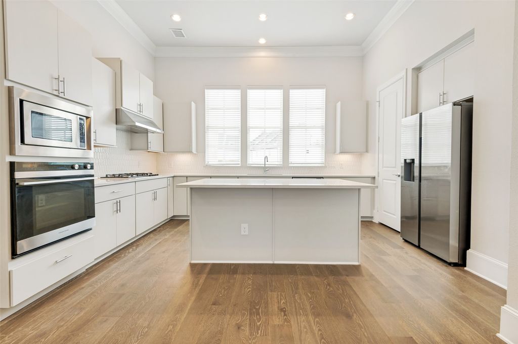 4666 New Water Lane, Dallas, TX 75219