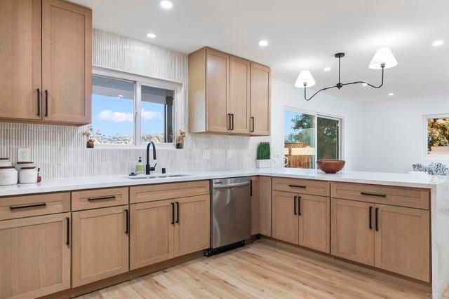 5995 BROADMOOR DR, La Mesa, CA 91942