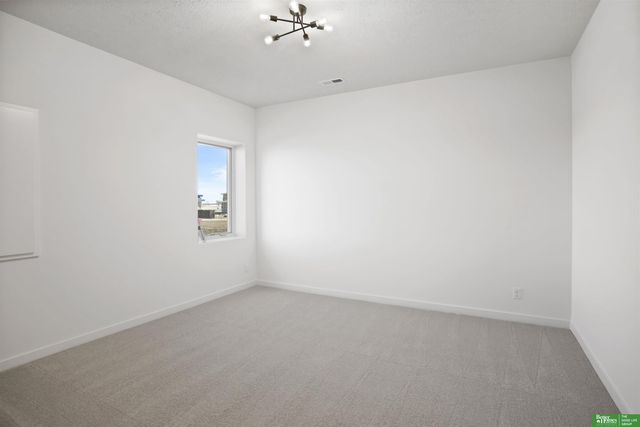 5813 N 197th Avenue, Elkhorn, NE 68022