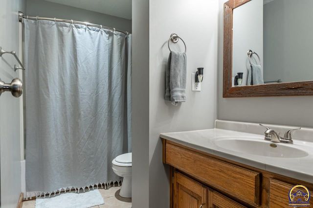 113 W Ridgeway ST, Carbondale, KS 66414