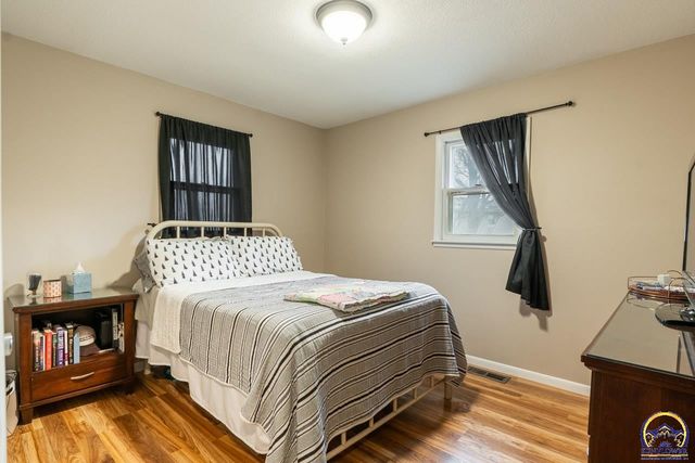 113 W Ridgeway ST, Carbondale, KS 66414