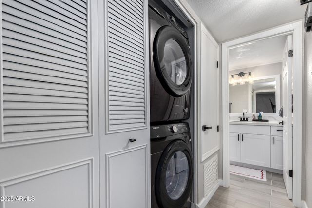 1942 S EMERSON Street 112, Mesa, AZ 85210