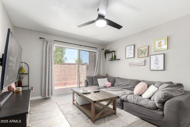 1942 S EMERSON Street 112, Mesa, AZ 85210