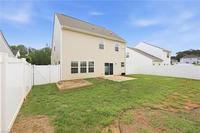 3457 River Farm Drive, Kernersville, NC 27284