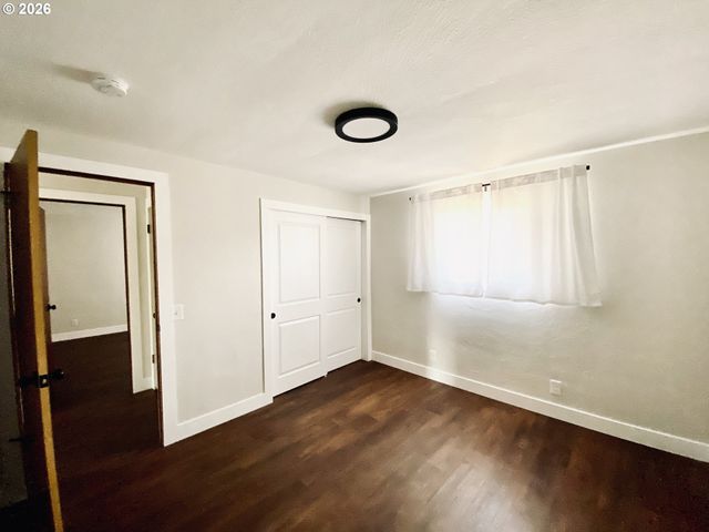 2767 W LANGENBERG Ave, Roseburg, OR 97471