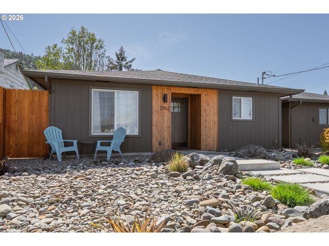 2767 W LANGENBERG Ave, Roseburg, OR 97471