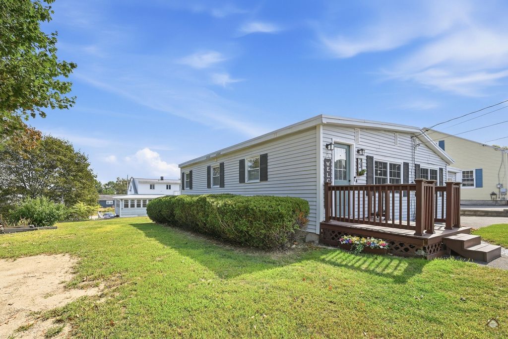 23 Beckett Street, Lewiston, ME 04240 — photo 4