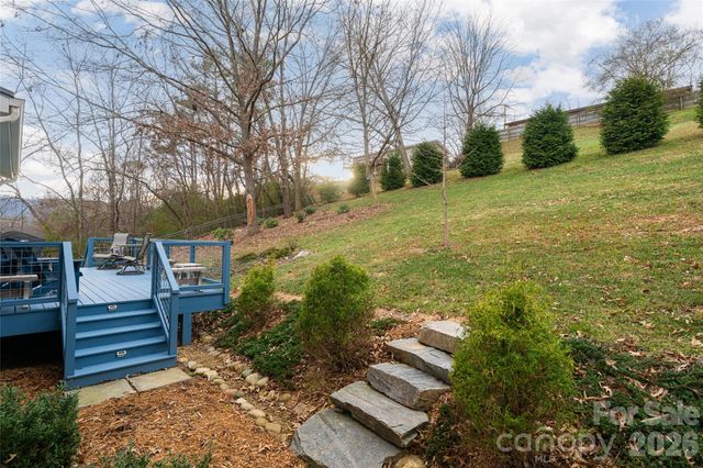 122 Terrace Drive, Weaverville, NC 28787