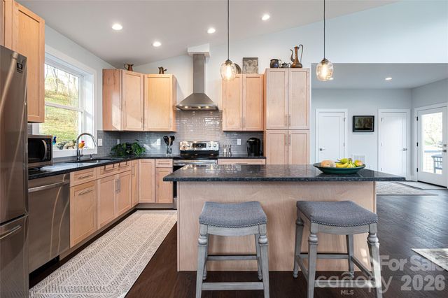 122 Terrace Drive, Weaverville, NC 28787