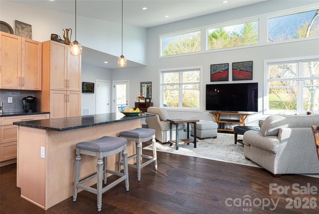 122 Terrace Drive, Weaverville, NC 28787