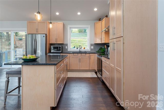 122 Terrace Drive, Weaverville, NC 28787