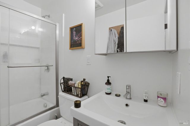 10 Pedrini Way, Lagunitas, CA 94938