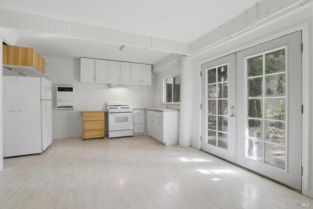 10 Pedrini Way, Lagunitas, CA 94938