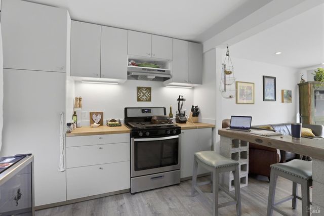 10 Pedrini Way, Lagunitas, CA 94938