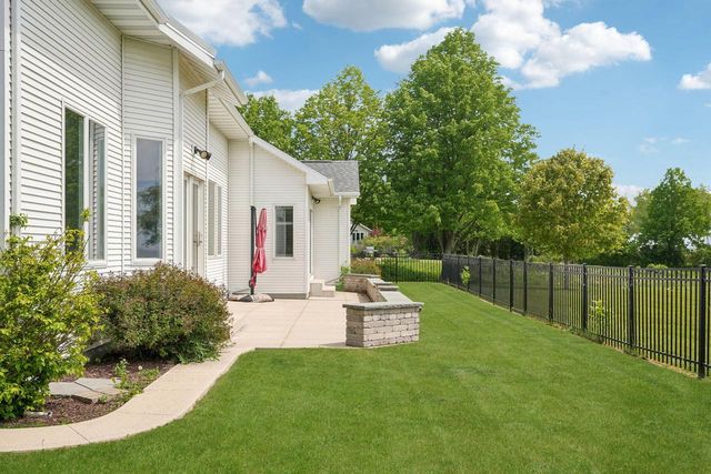 4635 S 10th STREET, Manitowoc, WI 54220