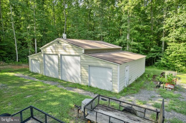 1185 BELLE MEADE RD, Bumpass, VA 23024