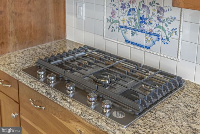 1185 BELLE MEADE RD, Bumpass, VA 23024