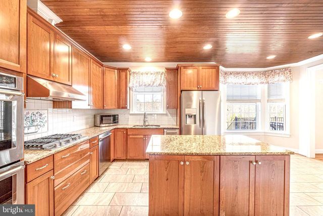 1185 BELLE MEADE RD, Bumpass, VA 23024