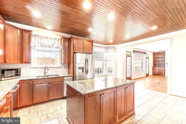 1185 BELLE MEADE RD, Bumpass, VA 23024