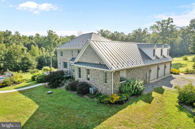 1185 BELLE MEADE RD, Bumpass, VA 23024