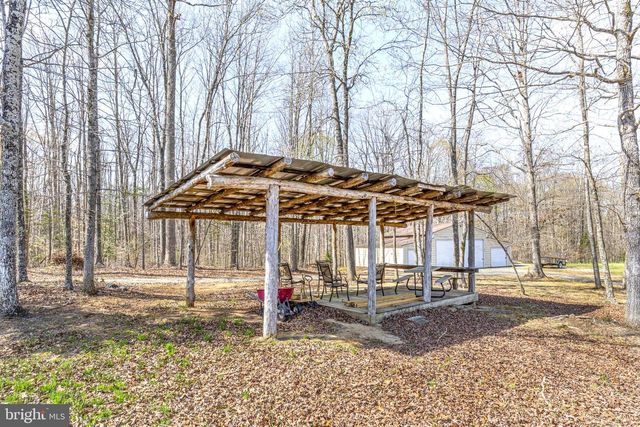 1185 BELLE MEADE RD, Bumpass, VA 23024