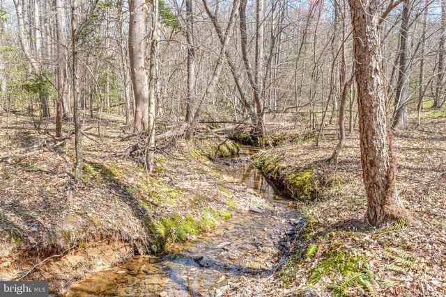 1185 BELLE MEADE RD, Bumpass, VA 23024