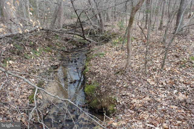 1185 BELLE MEADE RD, Bumpass, VA 23024