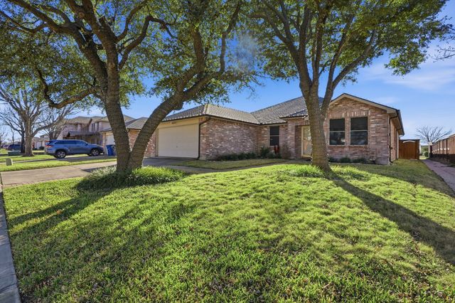 2920 Jamestown Drive, Wylie, TX 75098