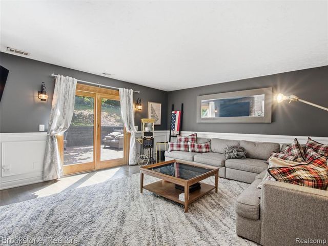 3351 Proctor Lane, Oakland, MI 48363