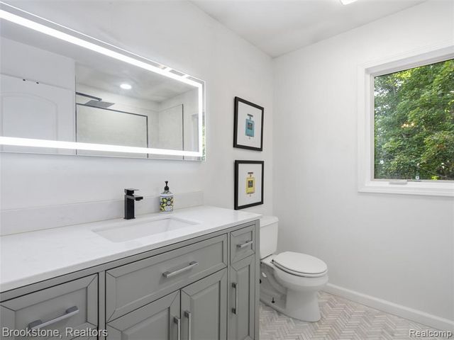 3351 Proctor Lane, Oakland, MI 48363