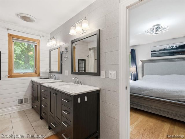 3351 Proctor Lane, Oakland, MI 48363